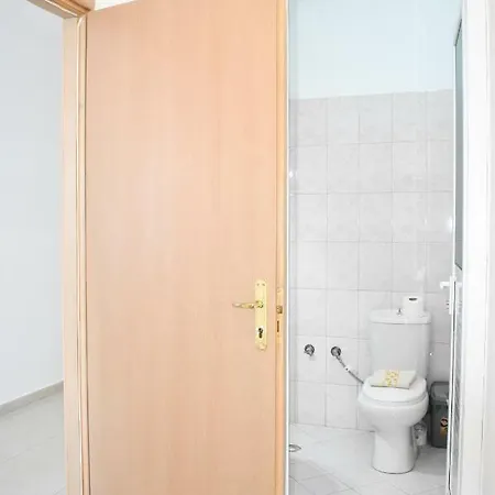 Little Comfy Gæstehus Sarandë